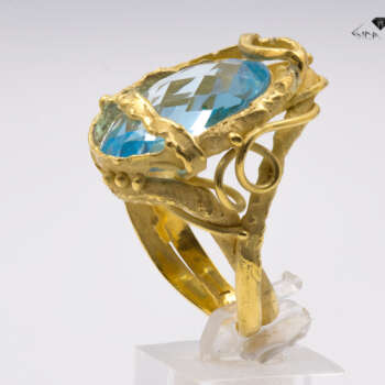 Anello Etrusco Topazio Azzurro